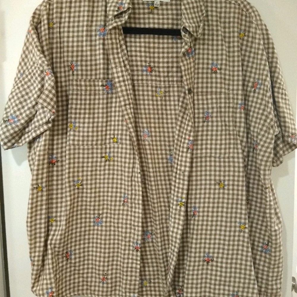 Gingham short sleeve button up
